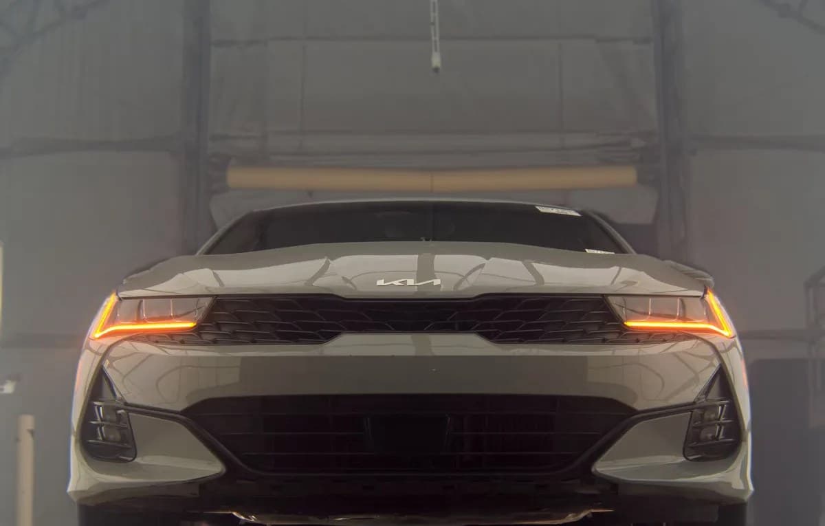 2023 KIA K5 GT-Line 4