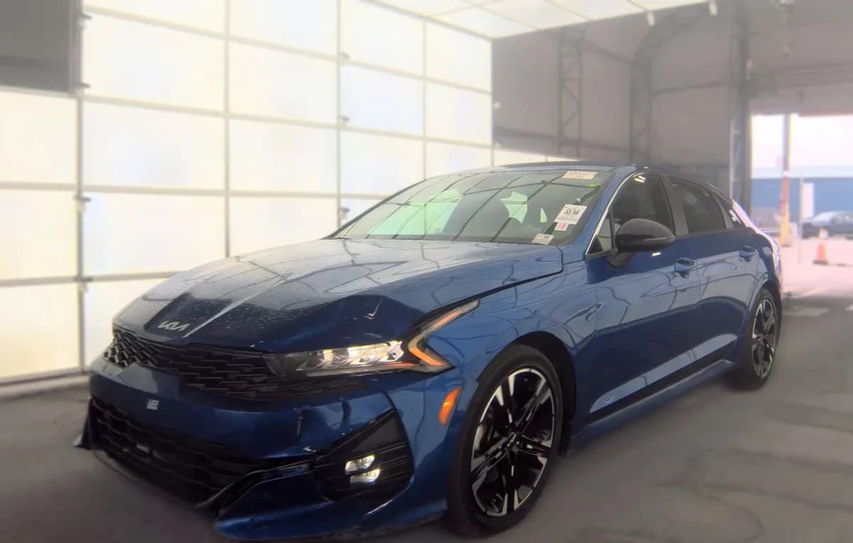 2022 KIA K5 GT-Line 2