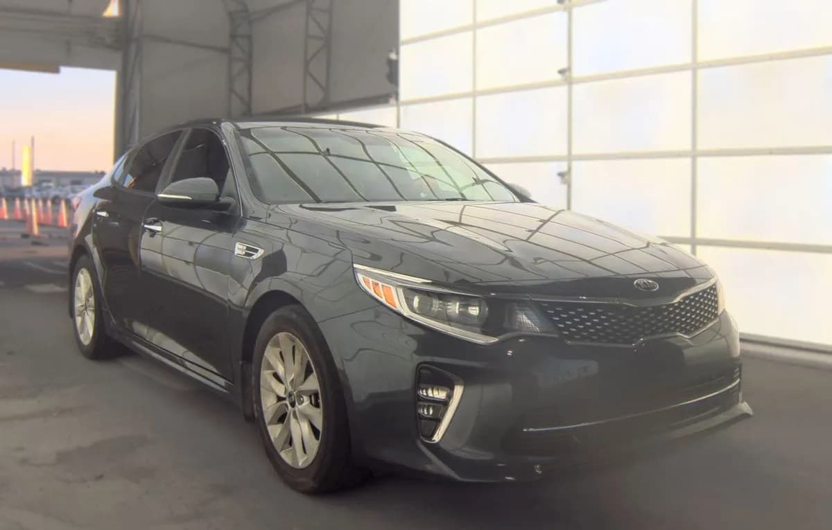 2018 KIA OPTIMA S 4