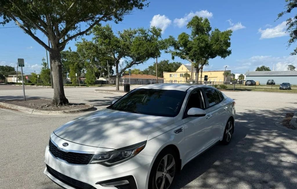 2019 KIA OPTIMA S 3