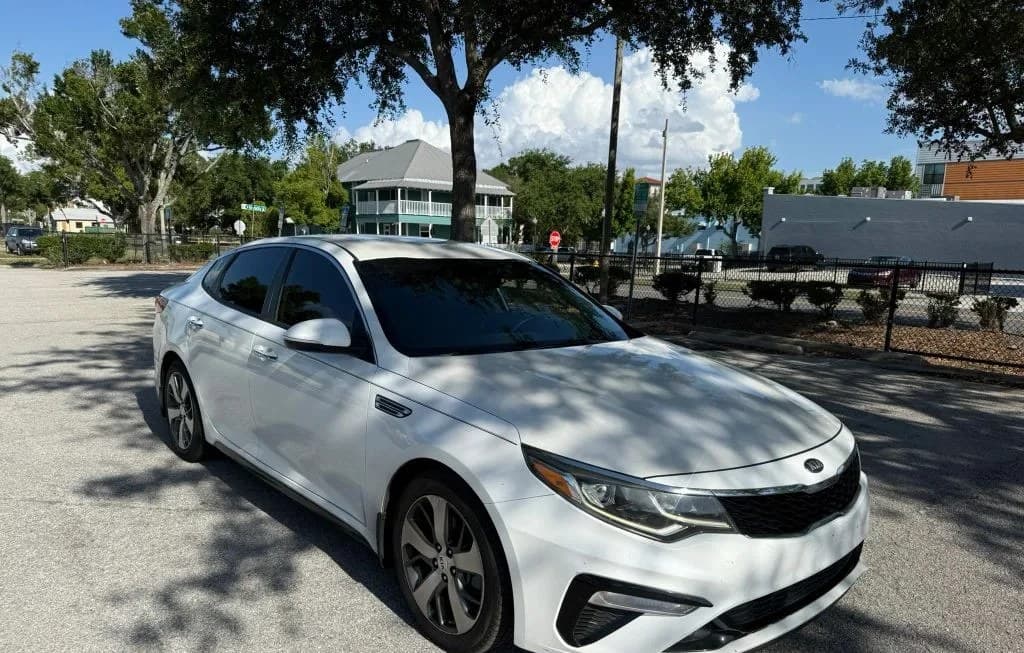 2019 KIA OPTIMA S 4
