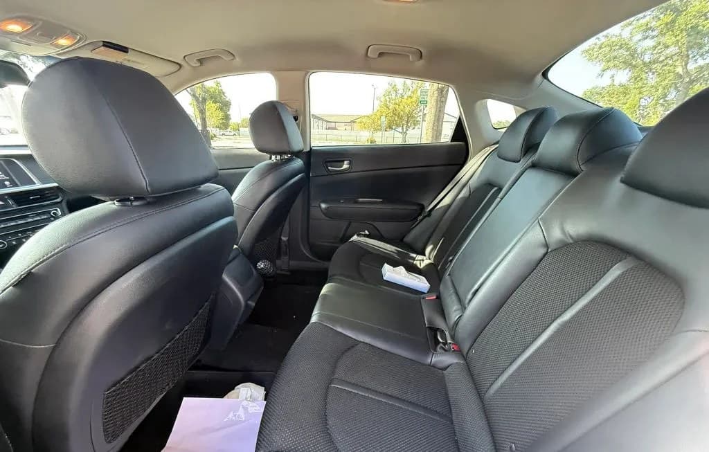 2019 KIA OPTIMA S 6