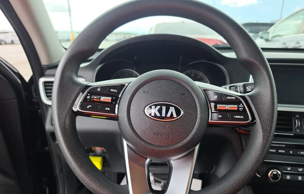 2019 KIA OPTIMA LX 7