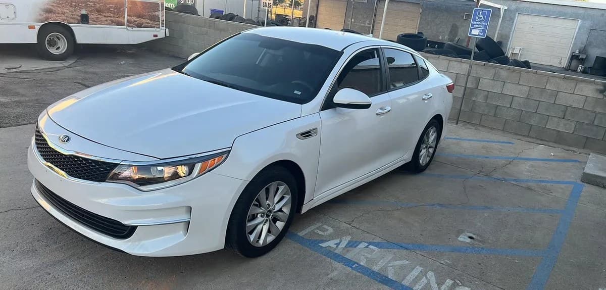2018 KIA OPTIMA LX 3