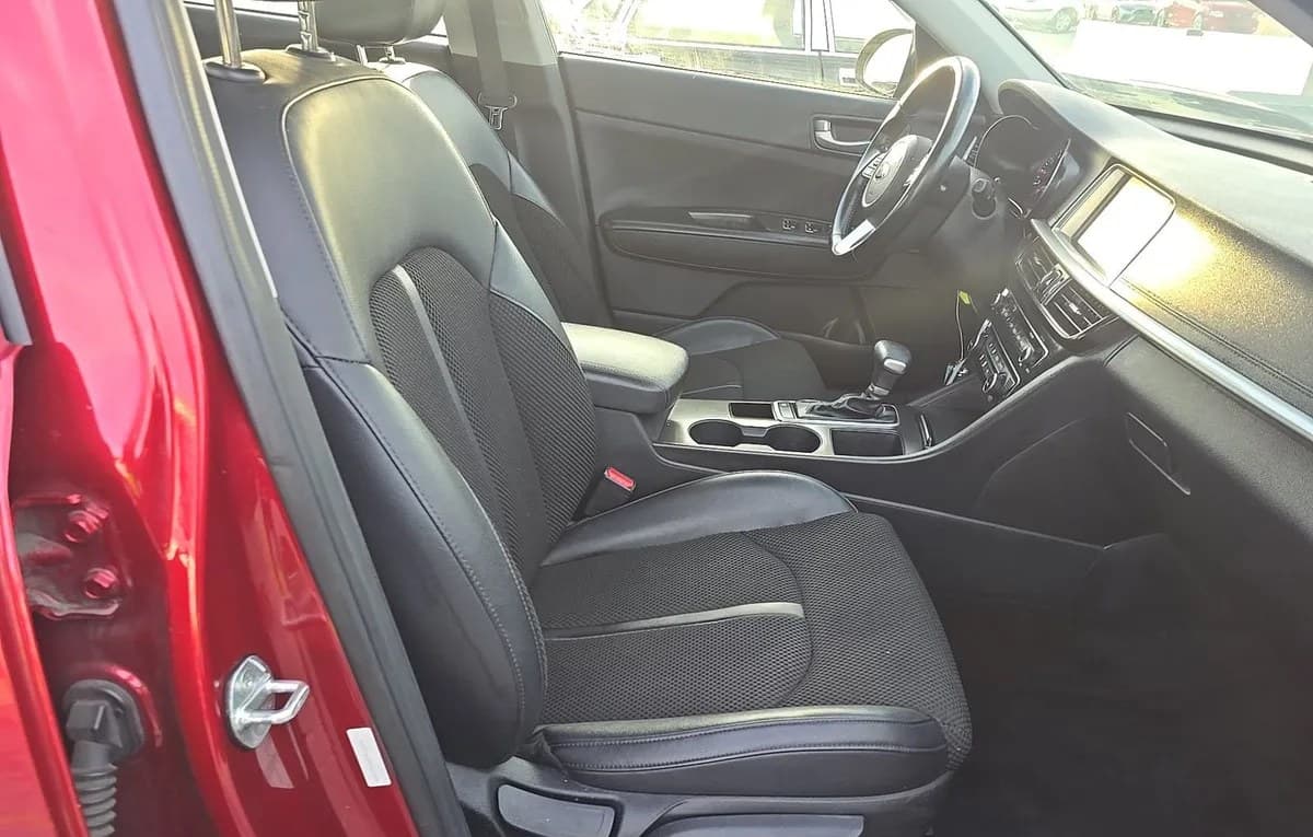 2019 KIA OPTIMA S 5