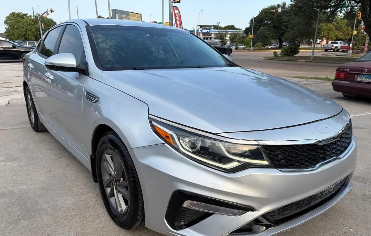 2020 KIA OPTIMA LX 2