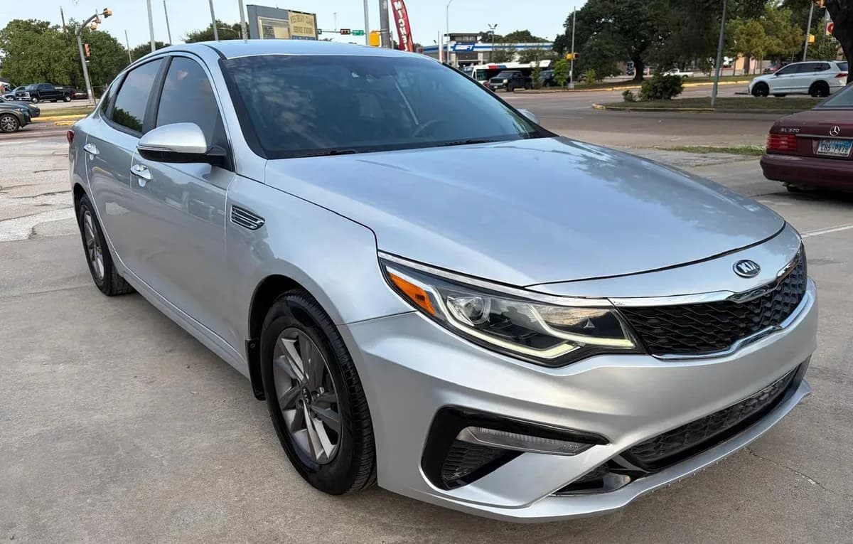 2020 KIA OPTIMA LX 5