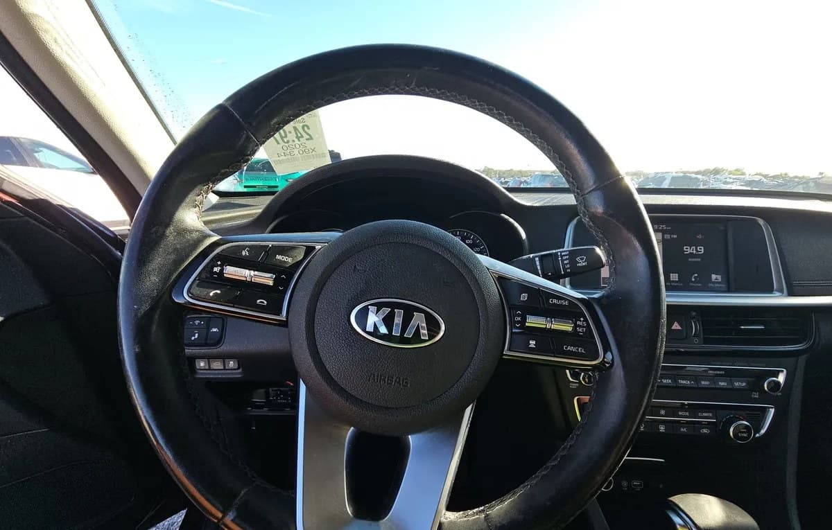 2020 KIA OPTIMA EX Premium 7
