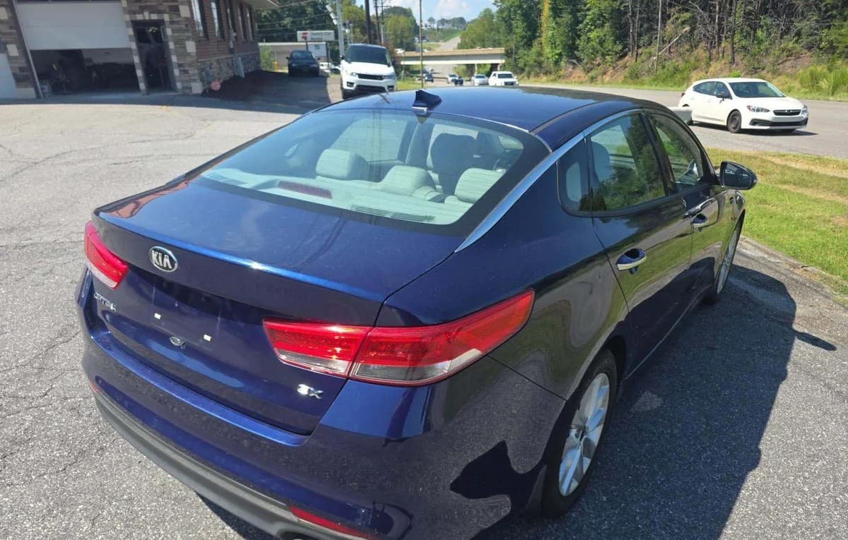 2018 KIA OPTIMA EX 4