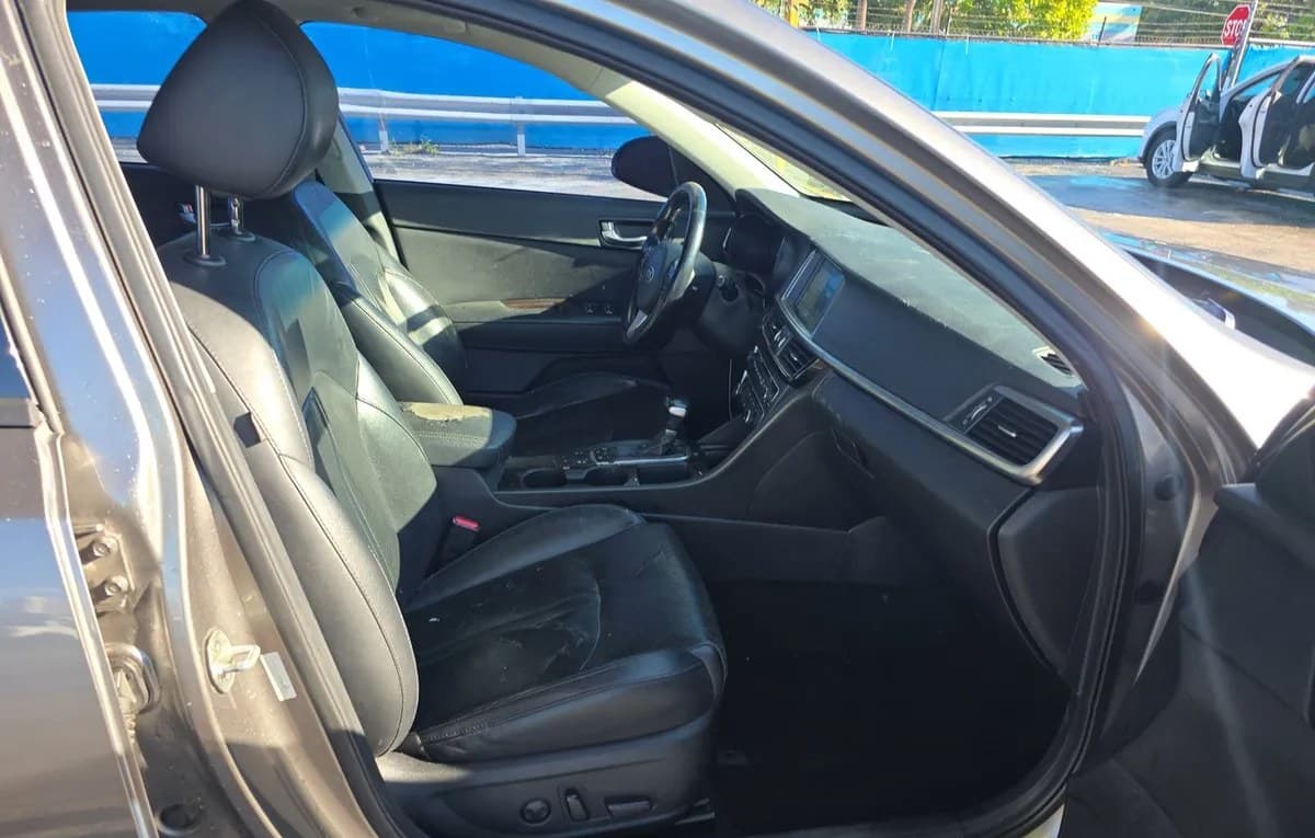2017 KIA OPTIMA EX 4