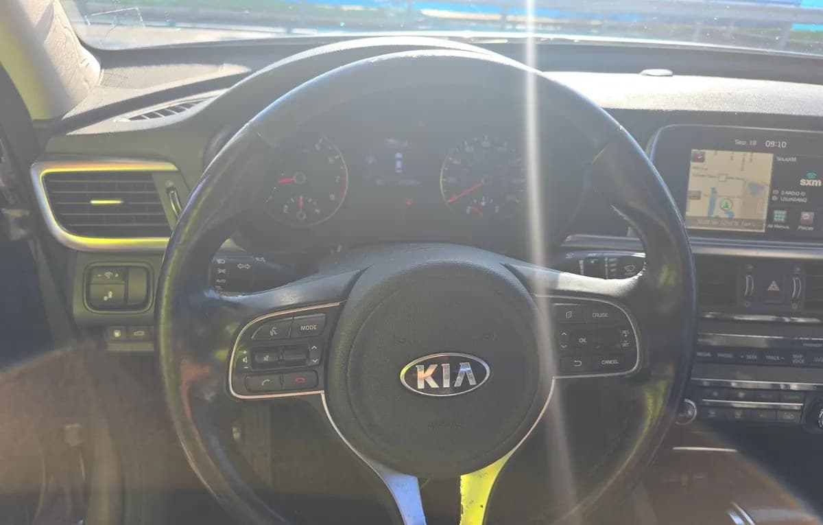 2017 KIA OPTIMA EX 6