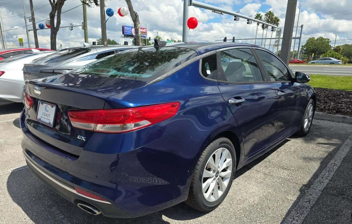 2018 KIA OPTIMA EX 4