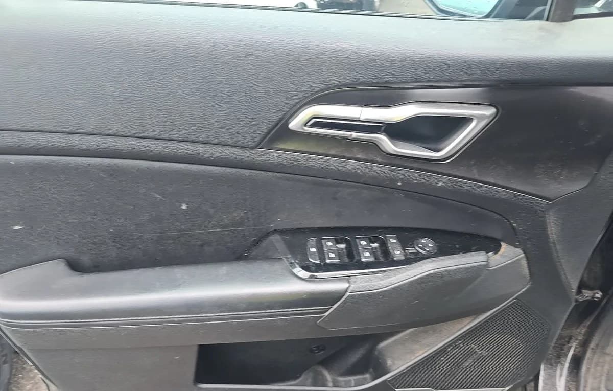 2023 KIA SPORTAGE EX 6