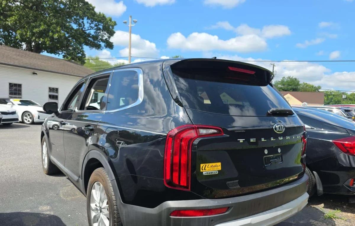 2020 KIA TELLURIDE LX 3