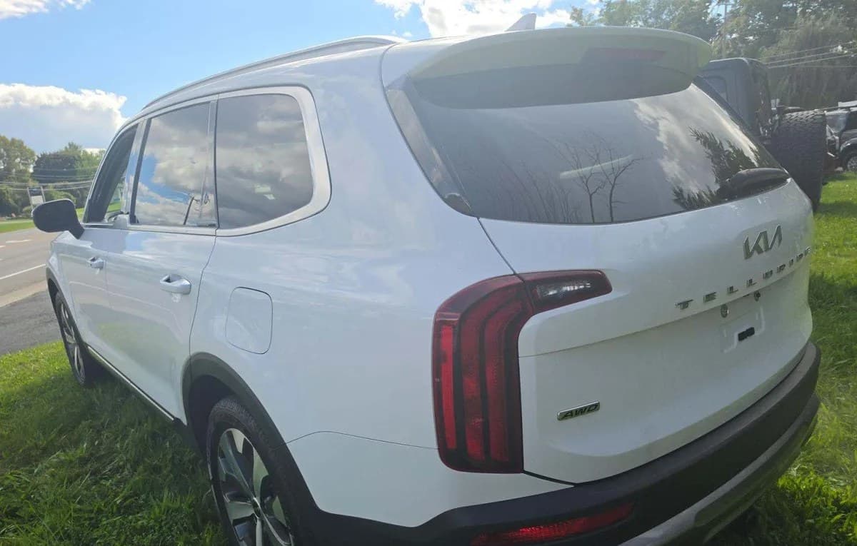 2022 KIA TELLURIDE S 3