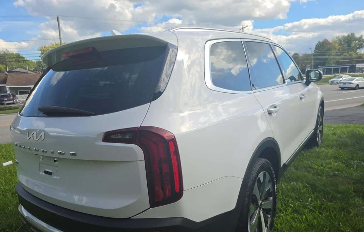 2022 KIA TELLURIDE S 4