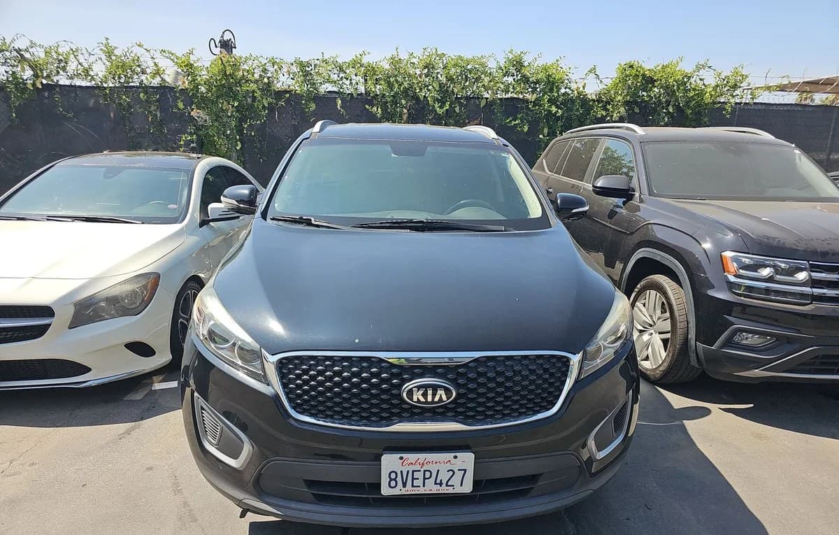 2017 KIA SORENTO LX 3