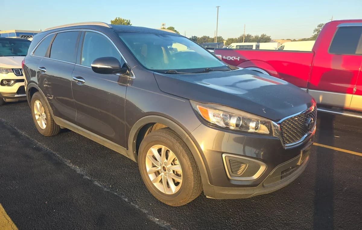 2017 KIA SORENTO LX 3