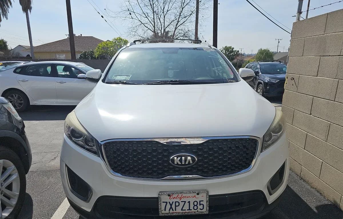 2017 KIA SORENTO LX 3