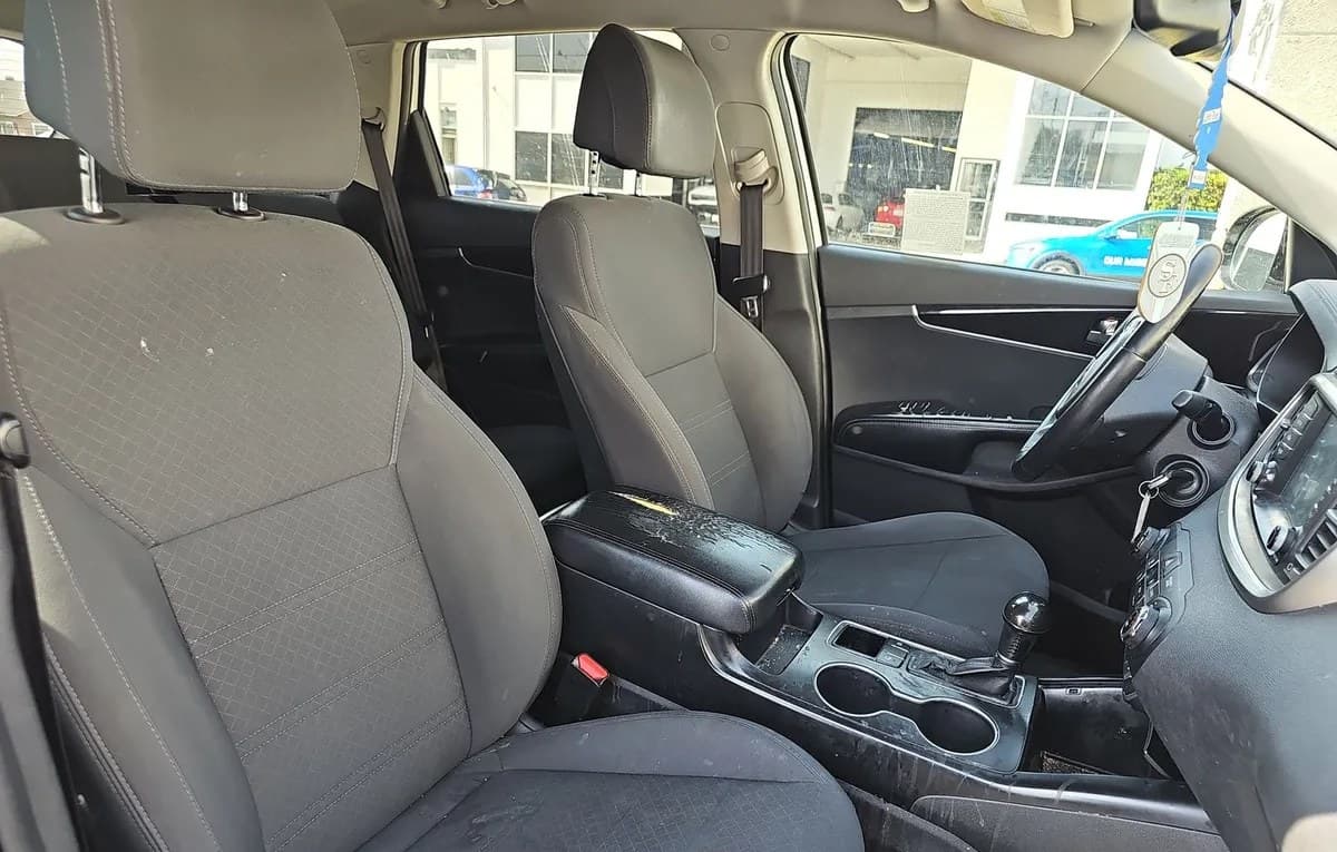 2017 KIA SORENTO LX 5