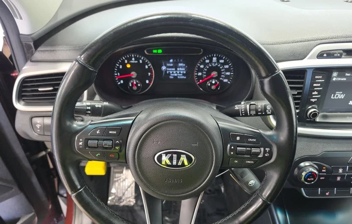 2017 KIA SORENTO LX 7