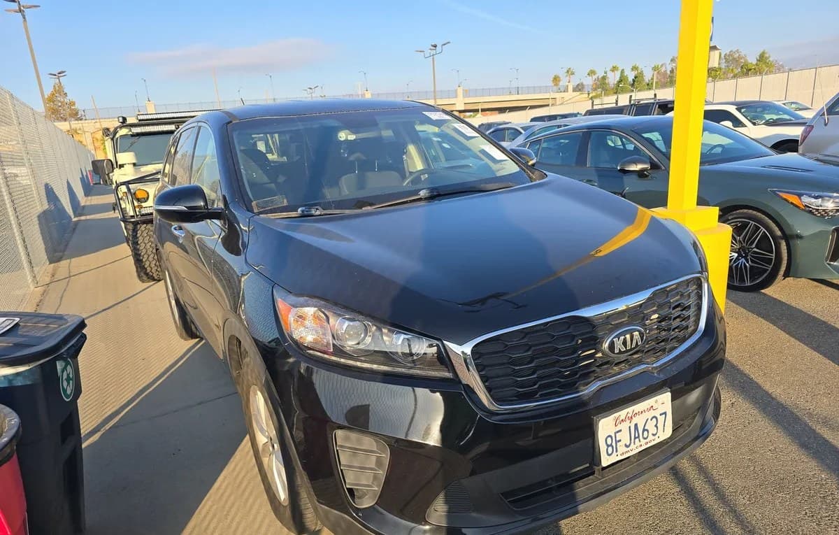 2019 KIA SORENTO LX 4