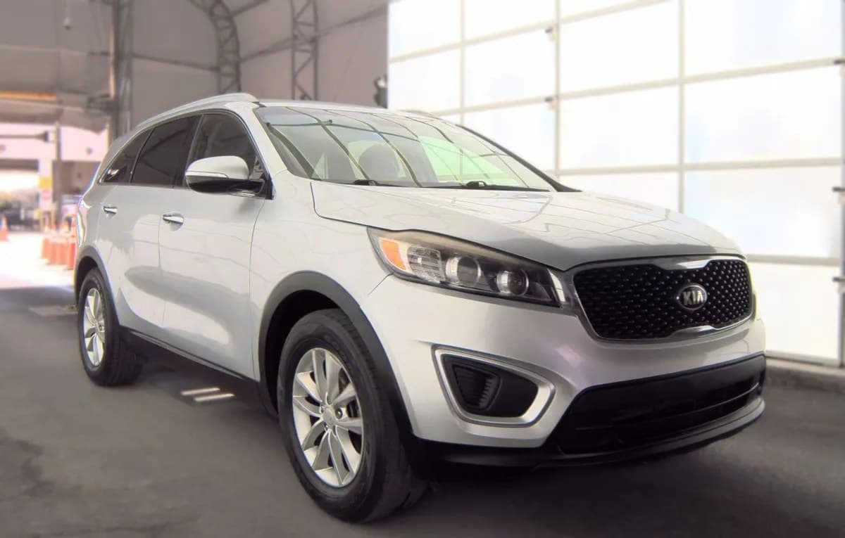 2018 KIA SORENTO LX 4
