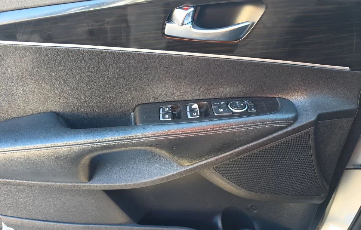2020 KIA SORENTO LX 6