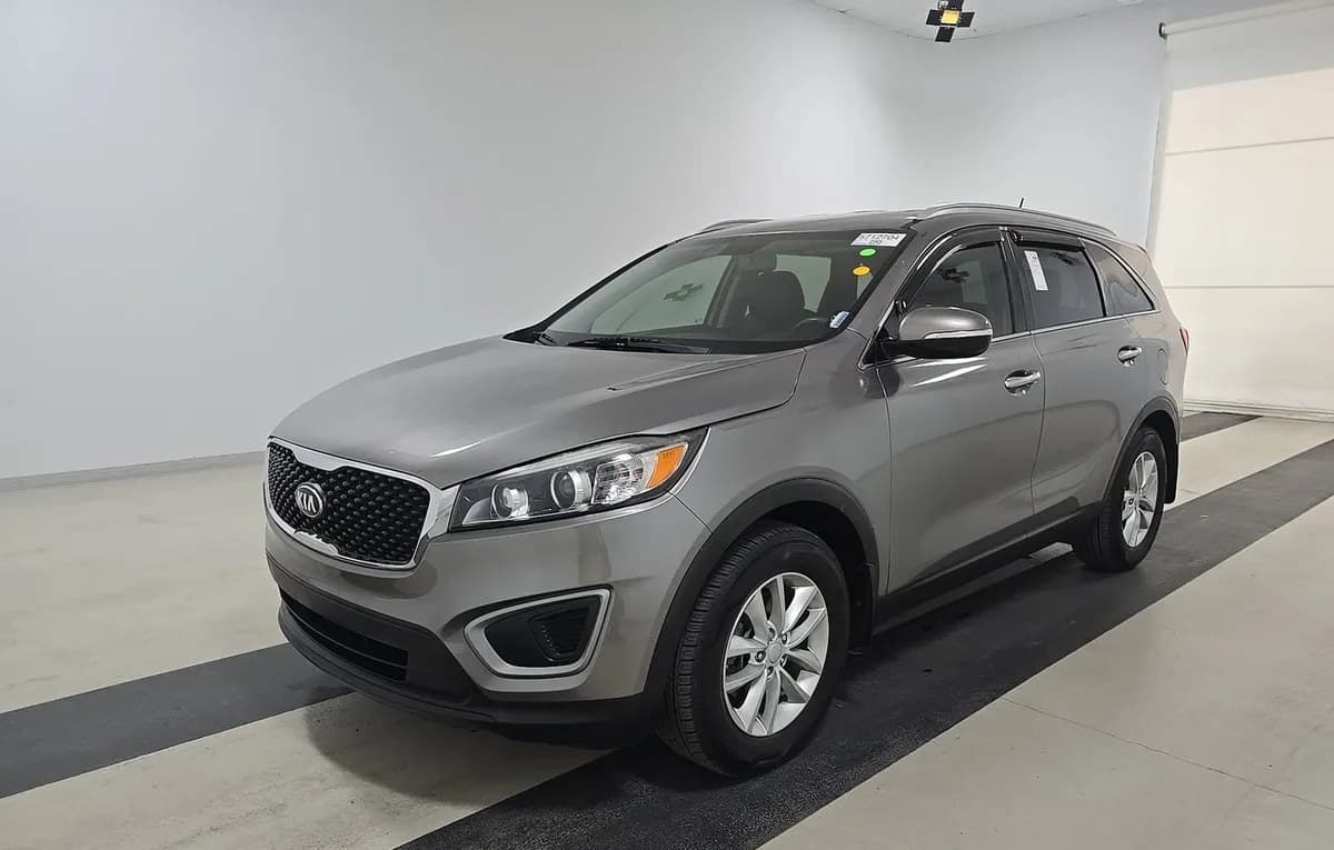 2017 KIA SORENTO LX 2
