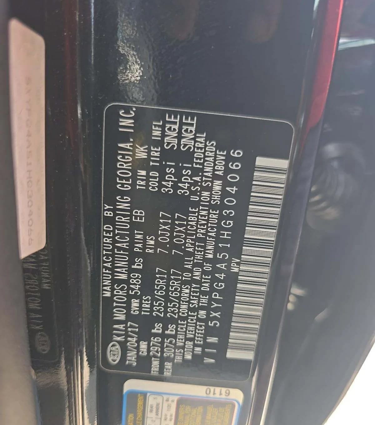 2017 KIA SORENTO LX 3