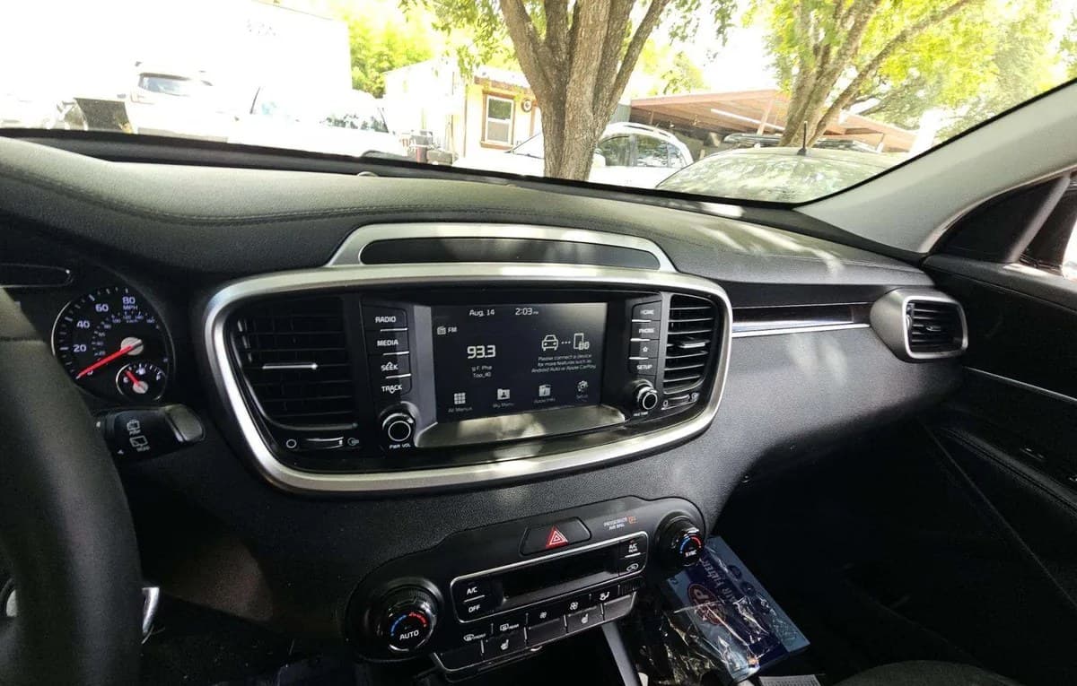 2019 KIA SORENTO S 7