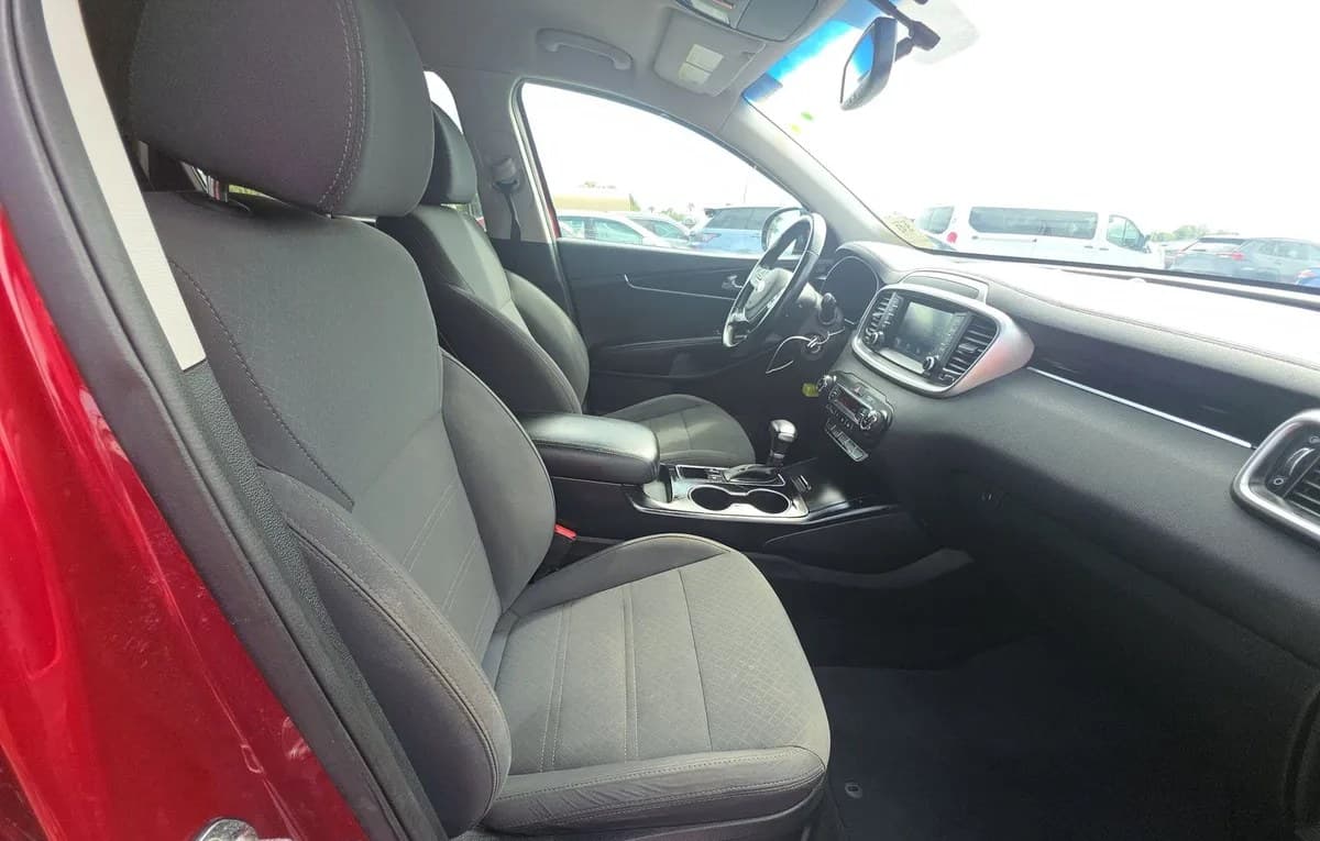 2019 KIA SORENTO S 5