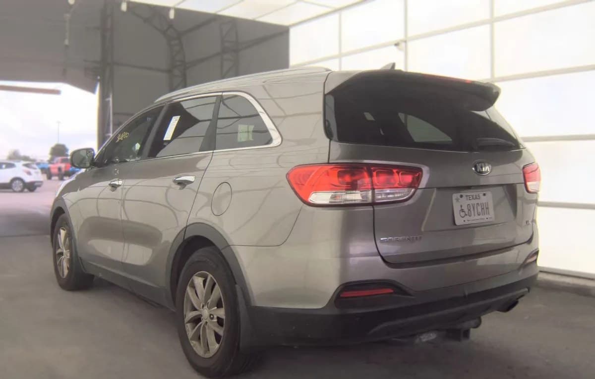 2018 KIA SORENTO LX 5