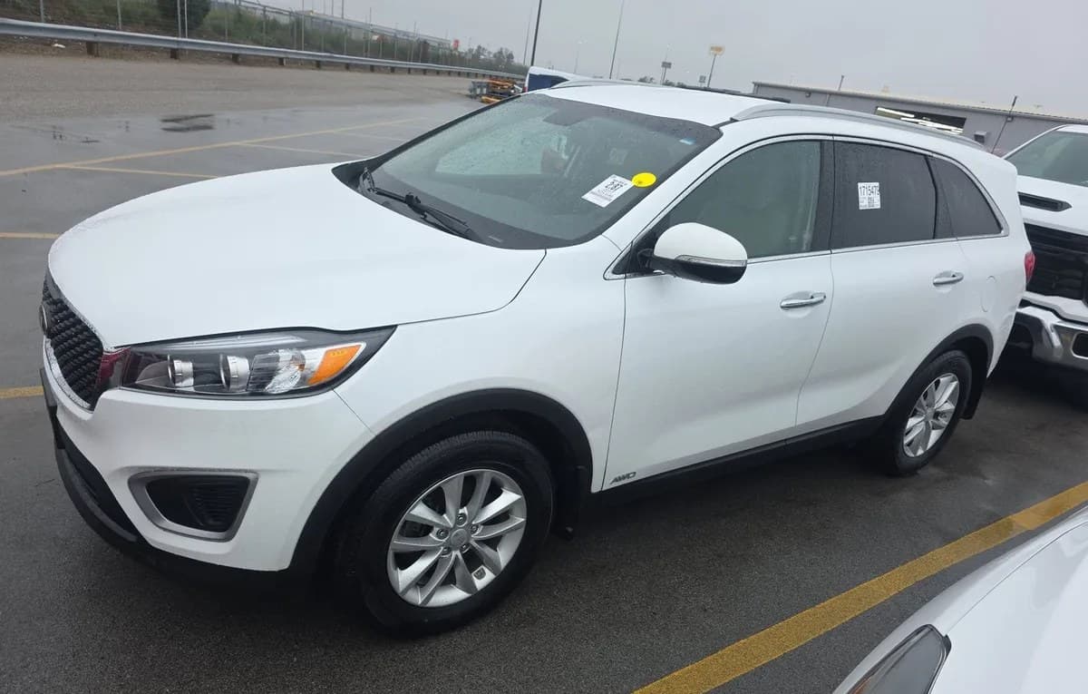 2017 KIA SORENTO LX 2