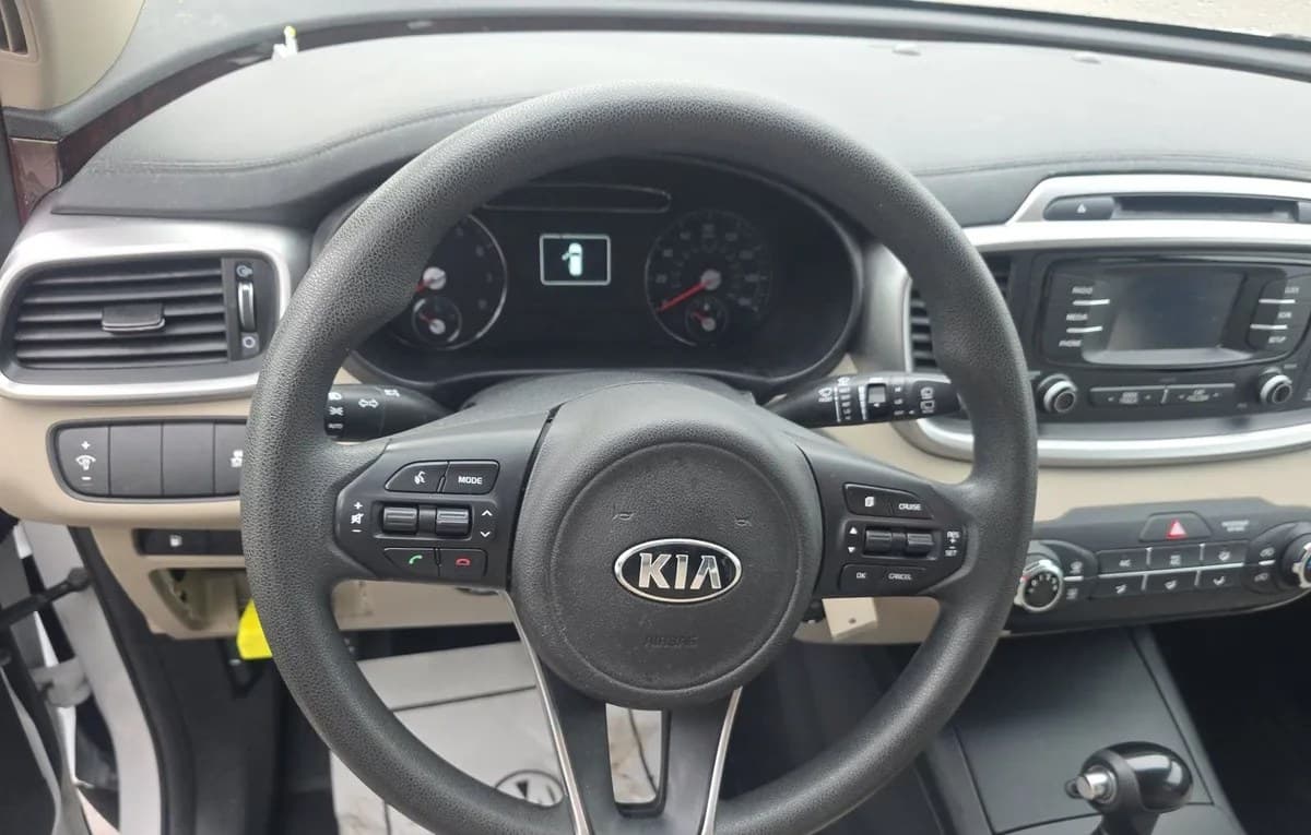 2017 KIA SORENTO LX 7
