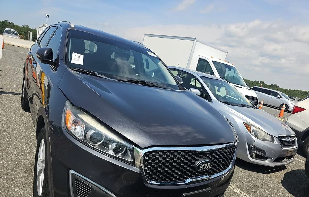 2017 KIA SORENTO LX 3