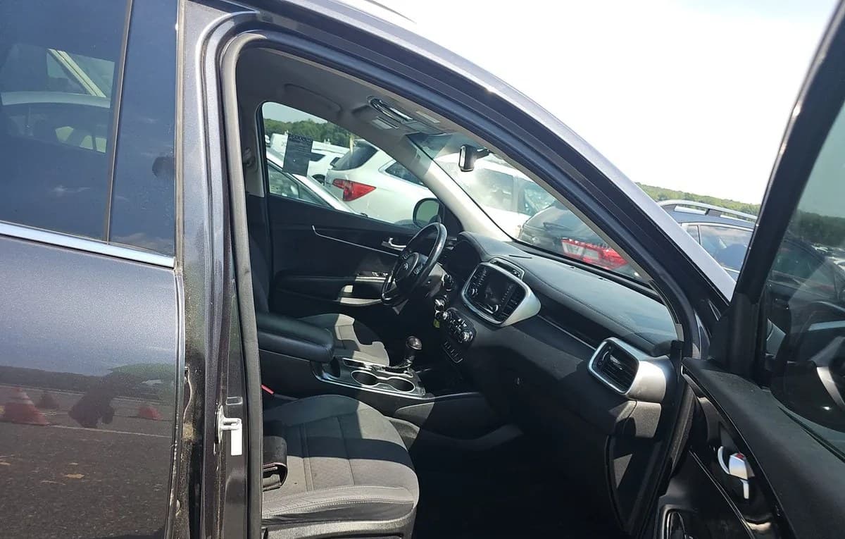 2017 KIA SORENTO LX 5