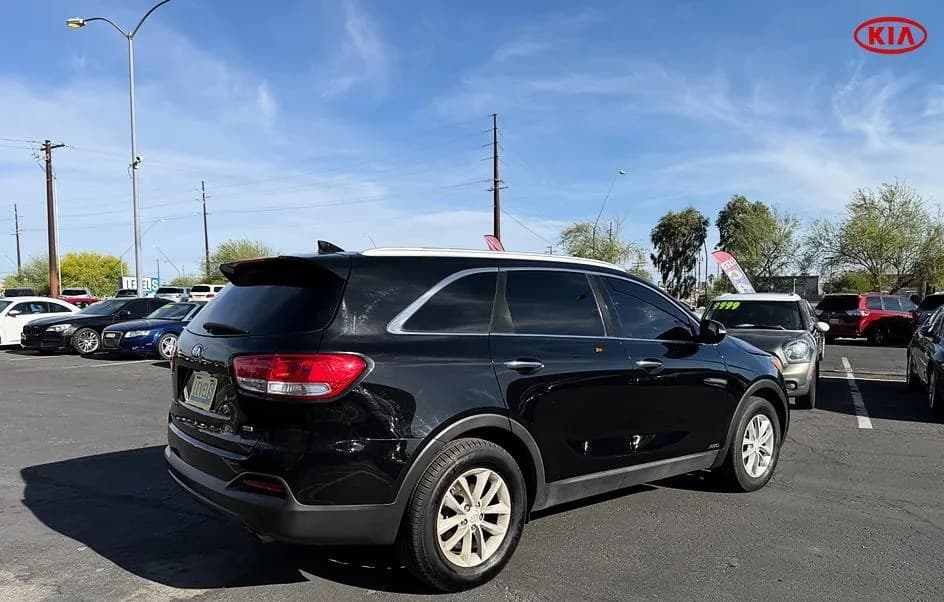 2018 KIA SORENTO LX 3