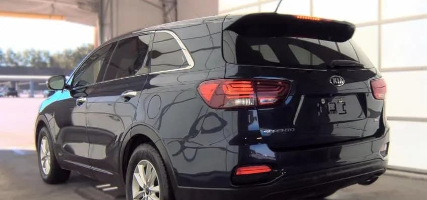 2019 KIA SORENTO LX 4