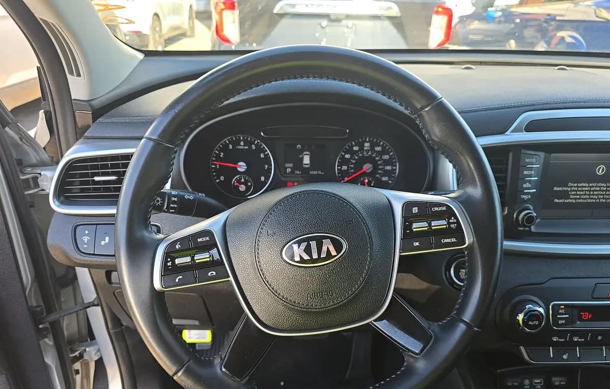 2020 KIA SORENTO S 7