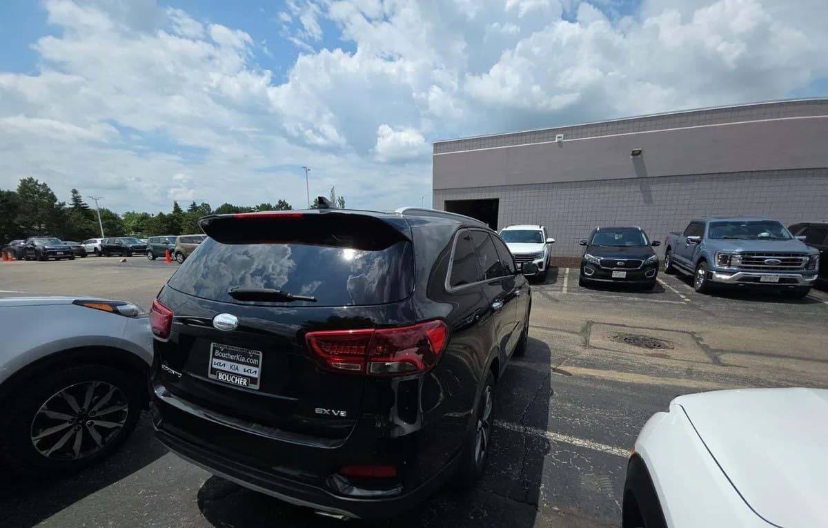2019 KIA SORENTO EX 4
