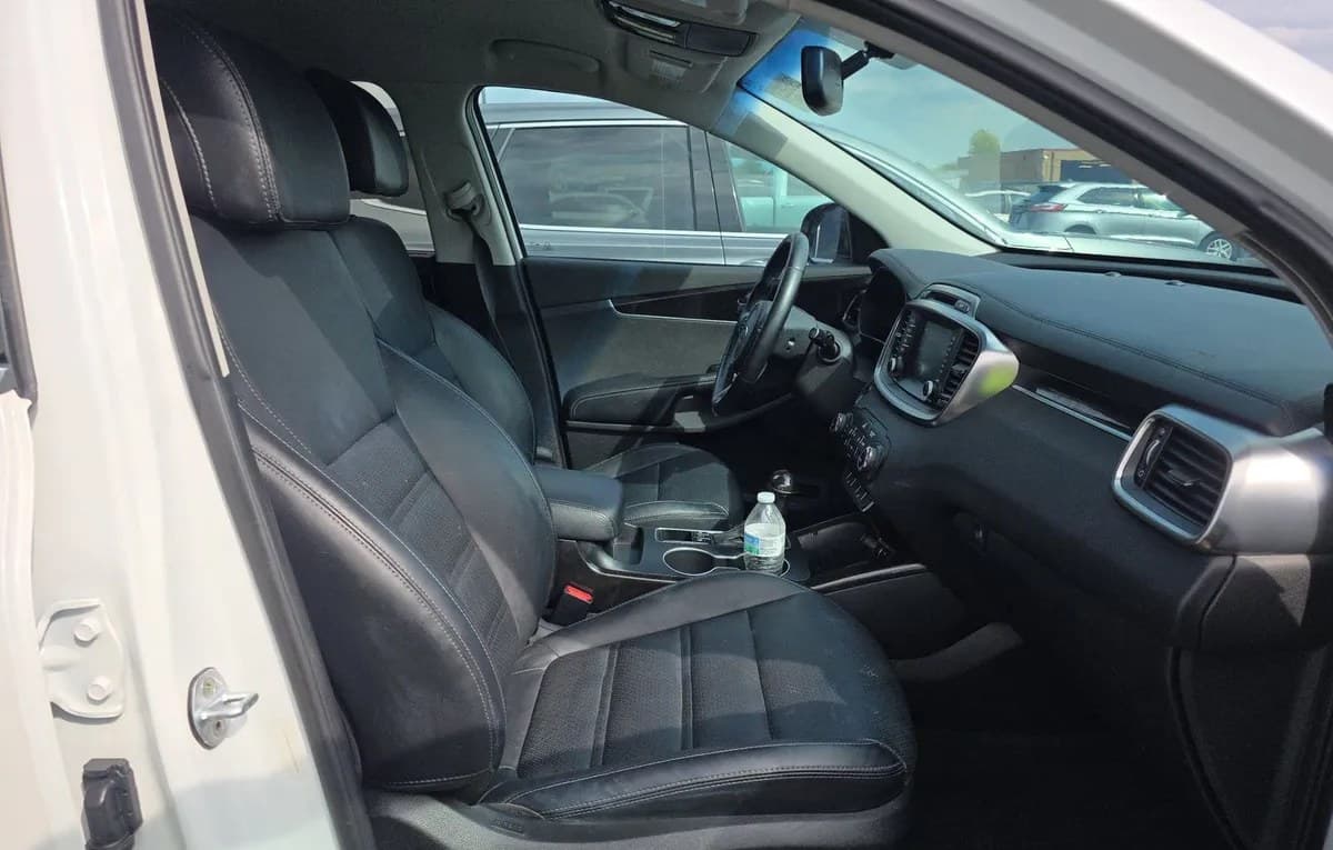 2017 KIA SORENTO EX 4
