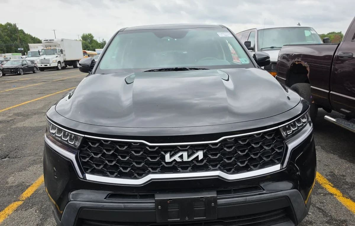 2023 KIA SORENTO LX 3