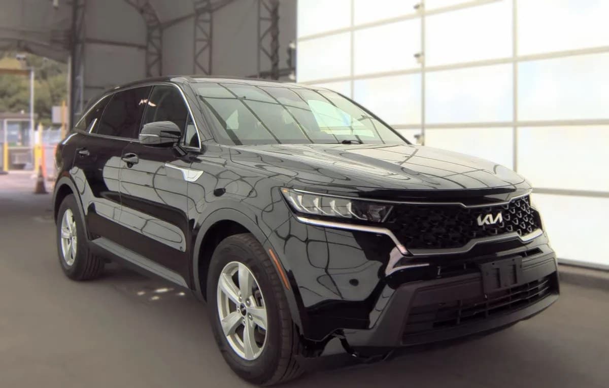 2023 KIA SORENTO LX 4