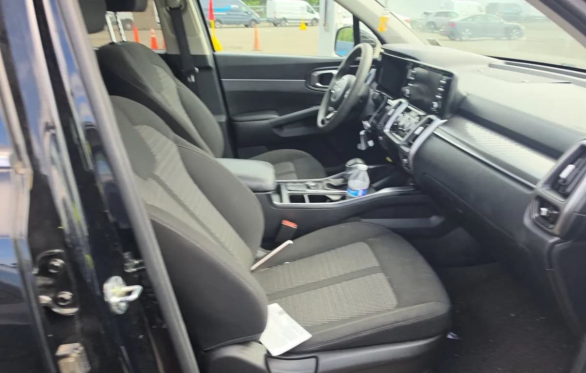 2023 KIA SORENTO LX 5