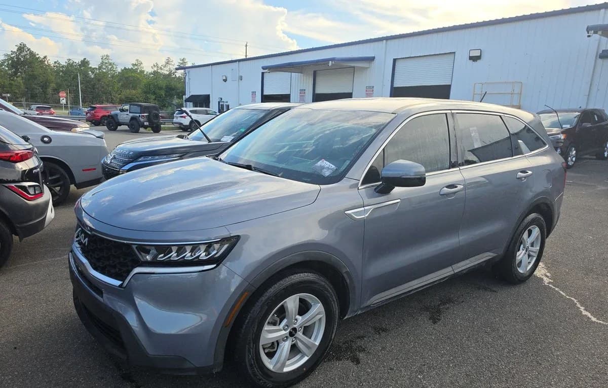 2022 KIA SORENTO LX 2