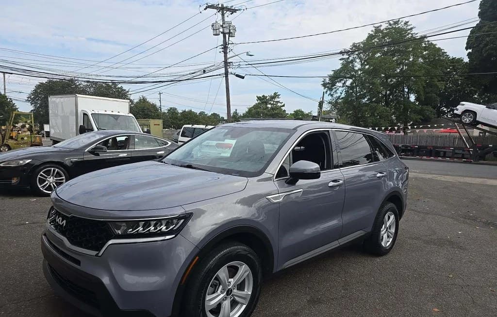 2022 KIA SORENTO LX
