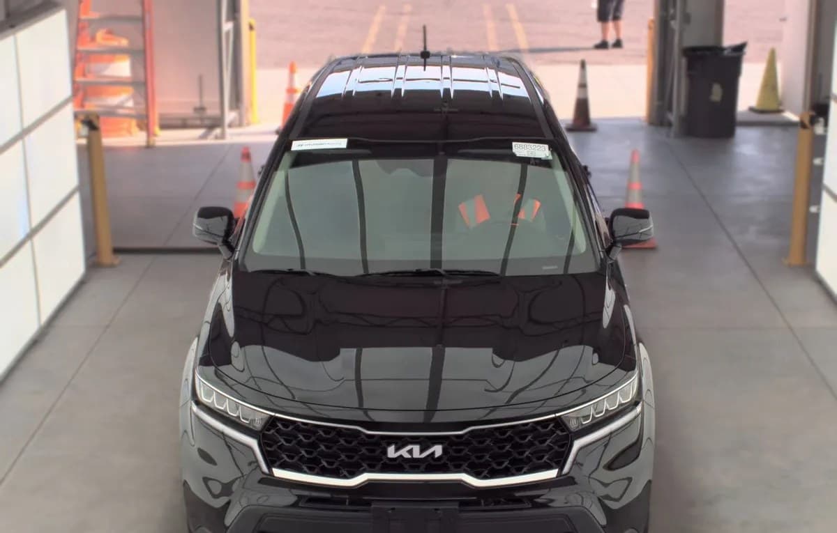 2023 KIA SORENTO LX 3