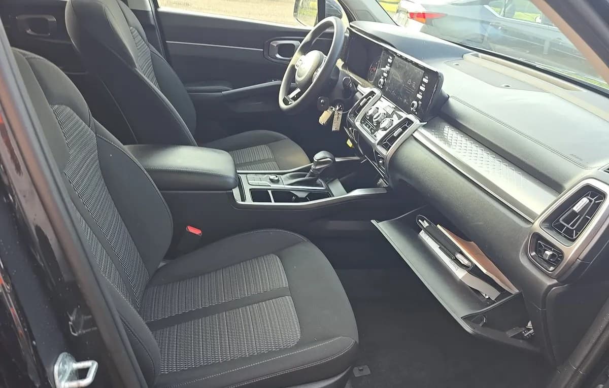 2023 KIA SORENTO LX 5
