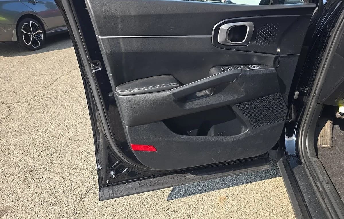 2023 KIA SORENTO LX 6